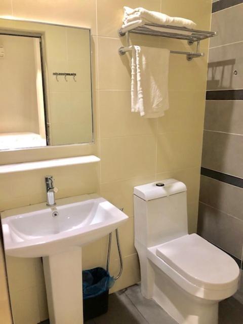 De Champs Hotel Kuantan Luaran gambar