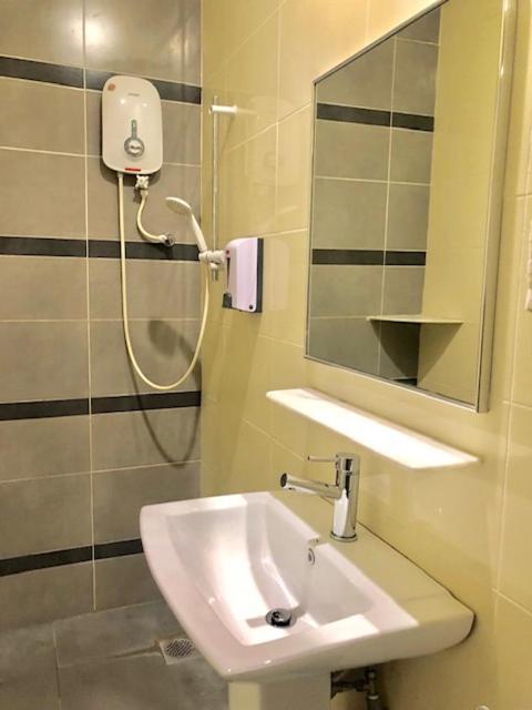 De Champs Hotel Kuantan Luaran gambar